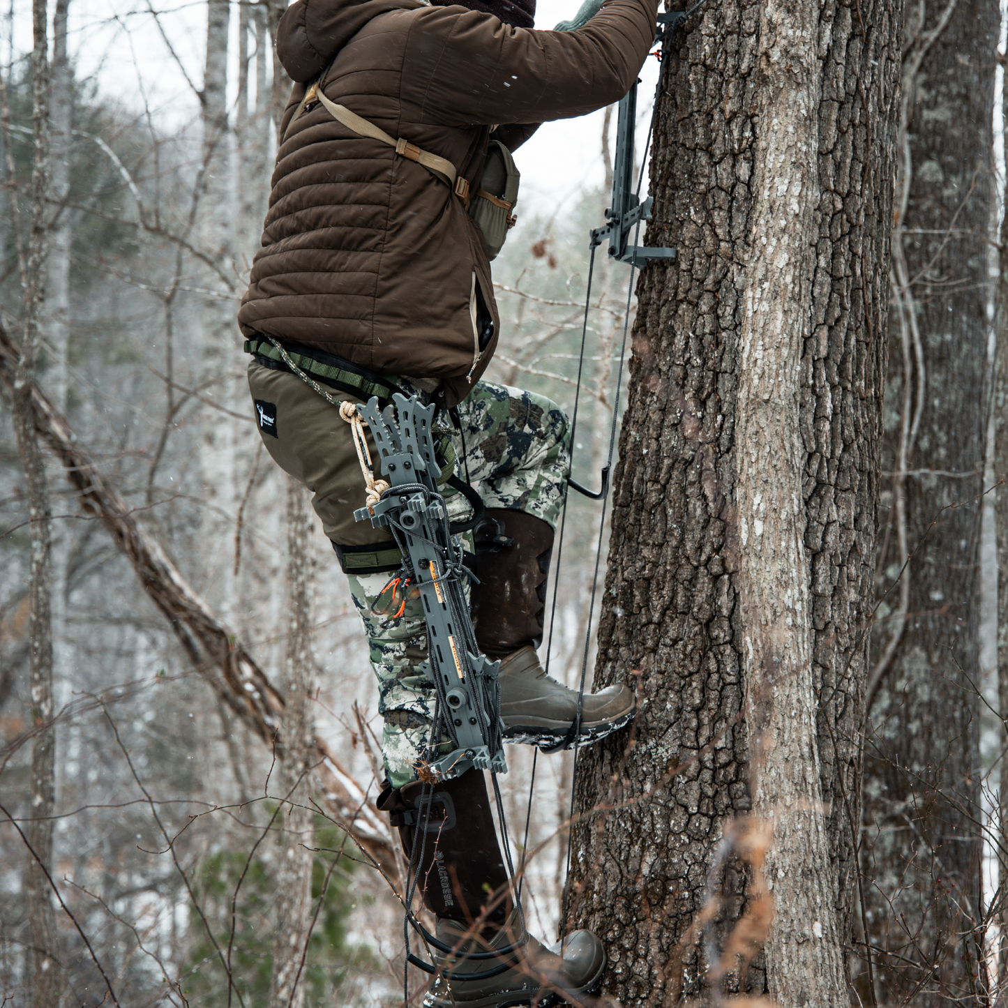 Hang Free | 1/8 Triple Step Aider