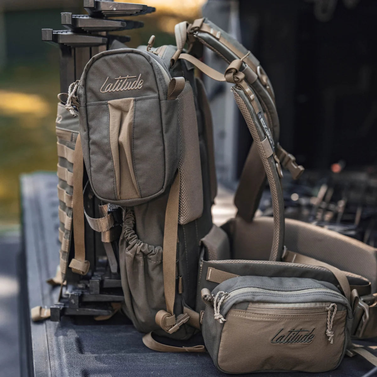 Latitude Outdoors | Ranger Molle Pouch (Small, Large, Vertical)