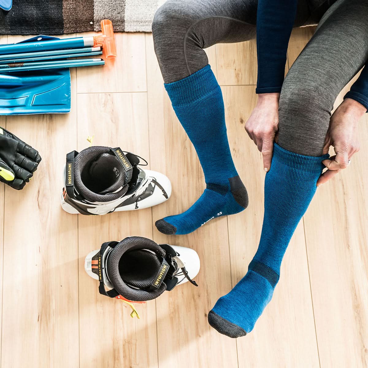 Minus33 | Lightweight Wool Ski Sock - Over the Calf Socks