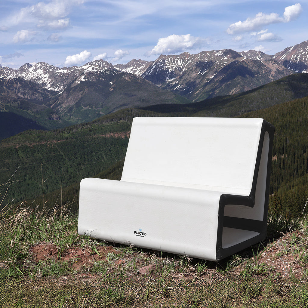 FLATED | MID-SIZE LOVESEAT