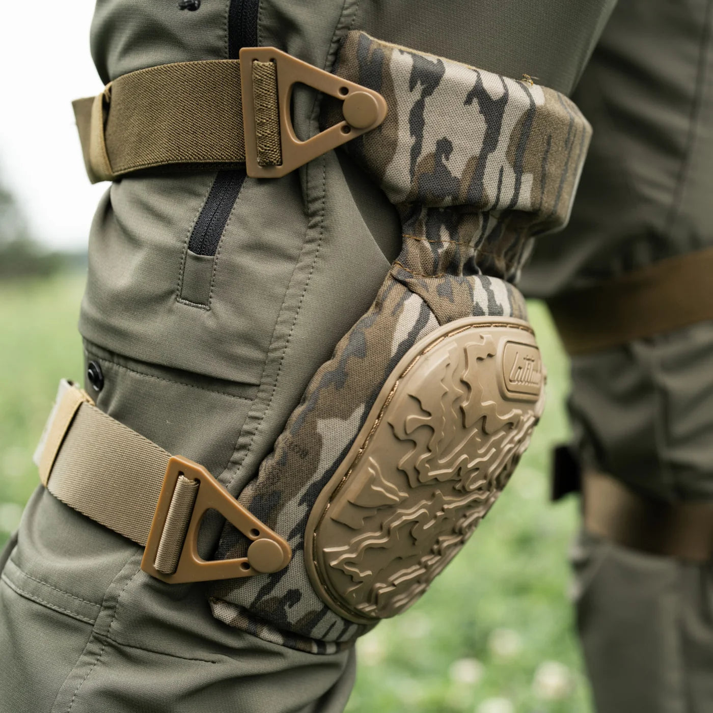 Latitude Outdoors | Latitude Knee Pads Mossy Oak Bottomland